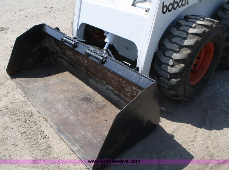 image for item 4977 1990 Bobcat 843 skid steer