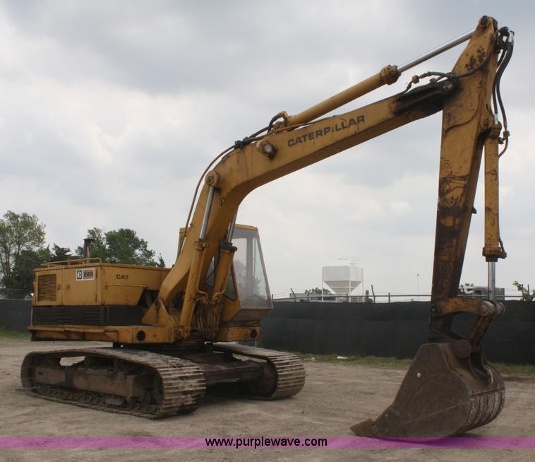 image for item 4978 1973 Caterpillar 225 excavator