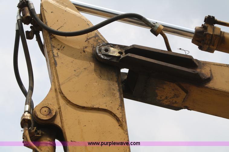 image for item 4978 1973 Caterpillar 225 excavator