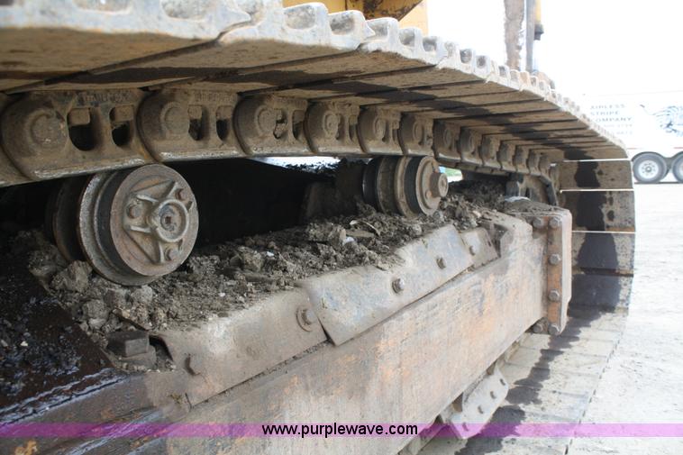 image for item 4978 1973 Caterpillar 225 excavator