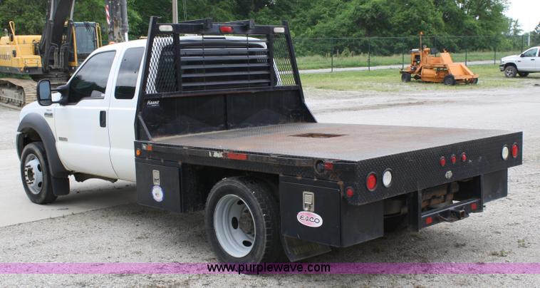 image for item 5069 2005 Ford F450 Super Duty extended cab pickup truck