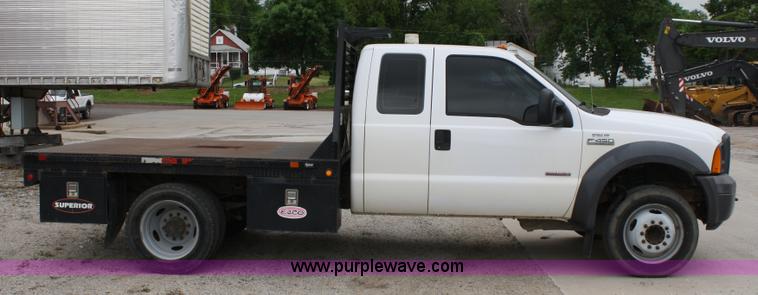 image for item 5069 2005 Ford F450 Super Duty extended cab pickup truck