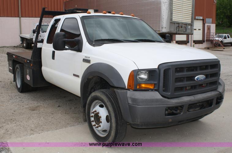 image for item 5069 2005 Ford F450 Super Duty extended cab pickup truck