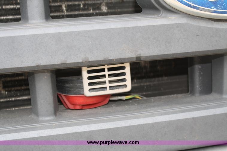 image for item 5069 2005 Ford F450 Super Duty extended cab pickup truck