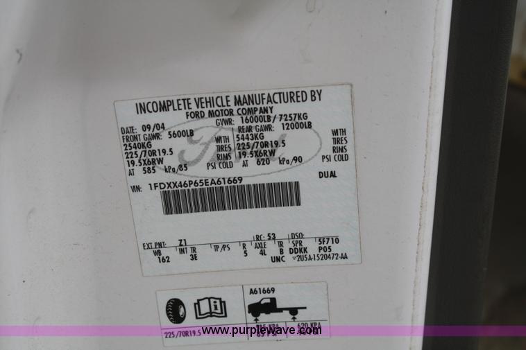 image for item 5069 2005 Ford F450 Super Duty extended cab pickup truck