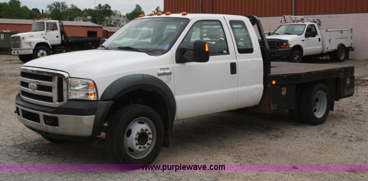 image for item 5070 2006 Ford F450 Super Duty extended cab pickup truck