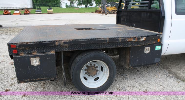 image for item 5070 2006 Ford F450 Super Duty extended cab pickup truck