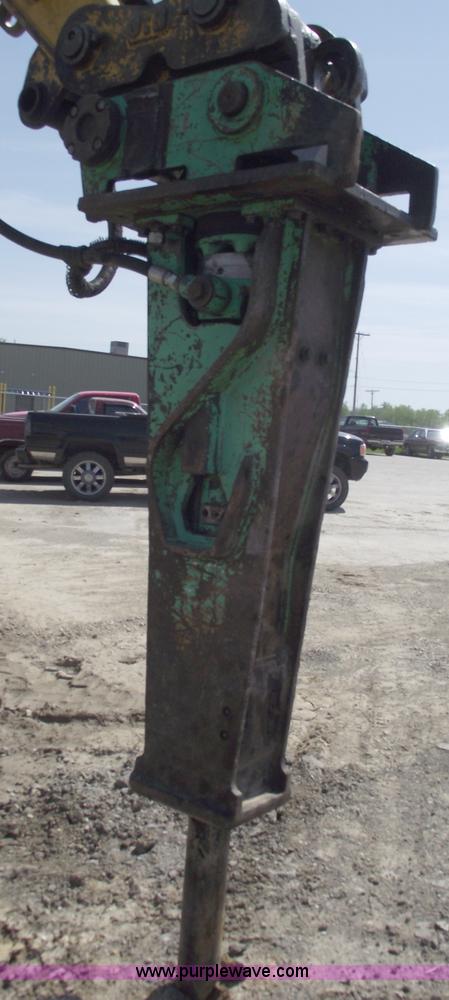 image for item 5513 1995 Tramac BRH625 breaker