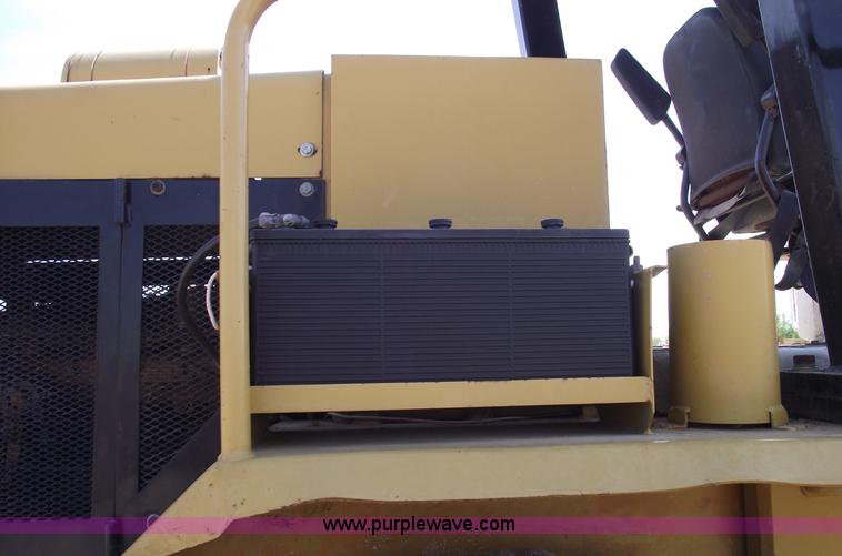 image for item 5515 Muller TC-18 articulating sheeps foot roller