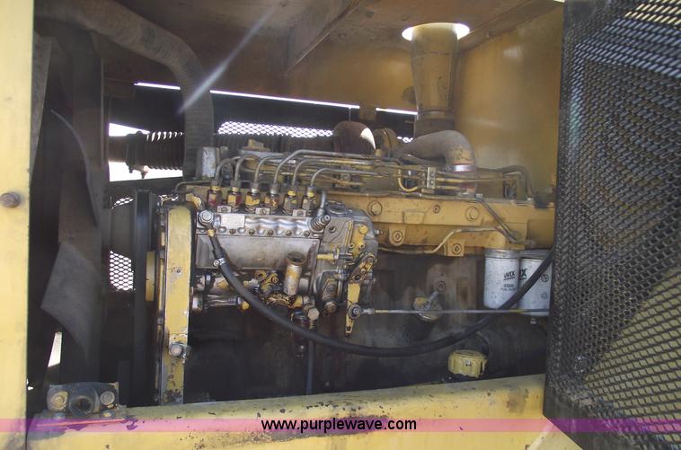 image for item 5515 Muller TC-18 articulating sheeps foot roller