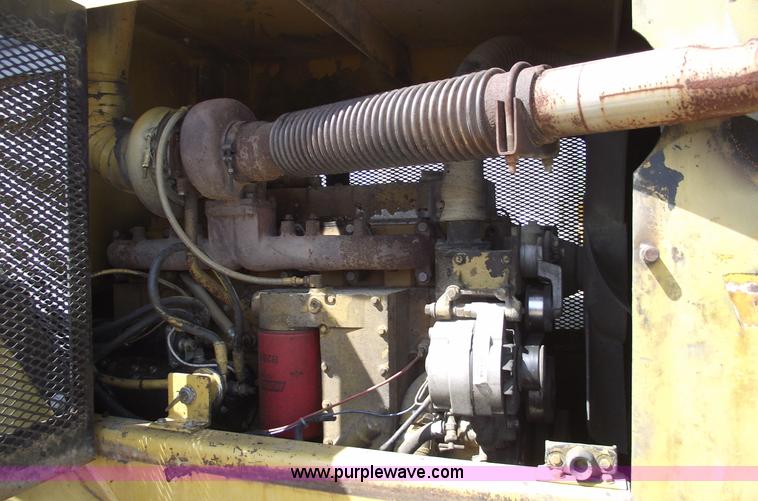 image for item 5515 Muller TC-18 articulating sheeps foot roller