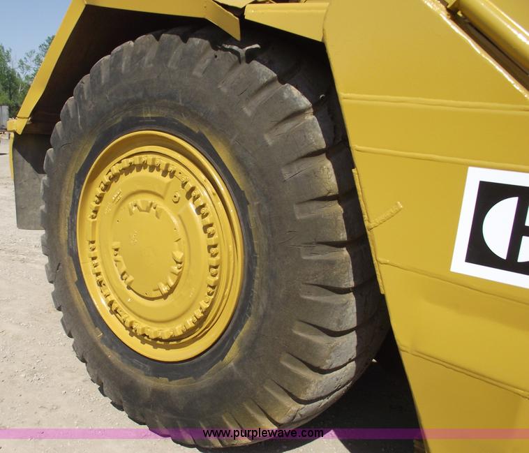 image for item 5517 1976 Caterpillar 627B scraper