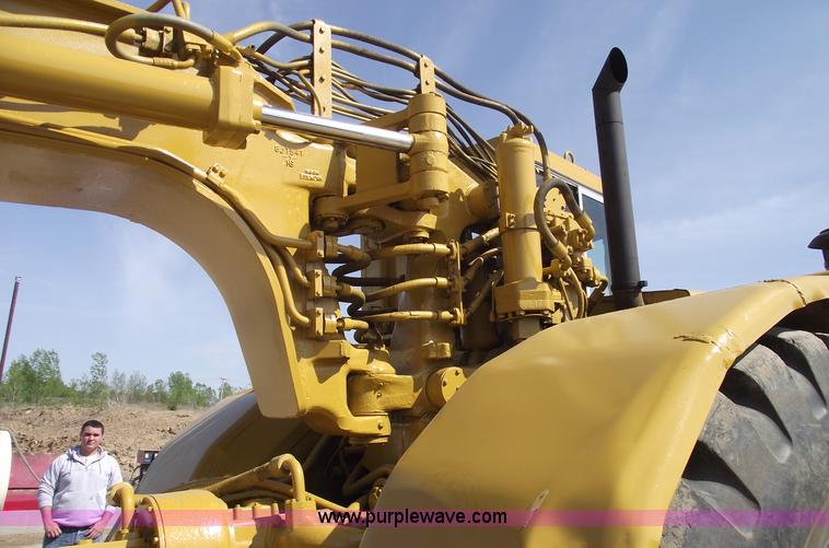 image for item 5517 1976 Caterpillar 627B scraper