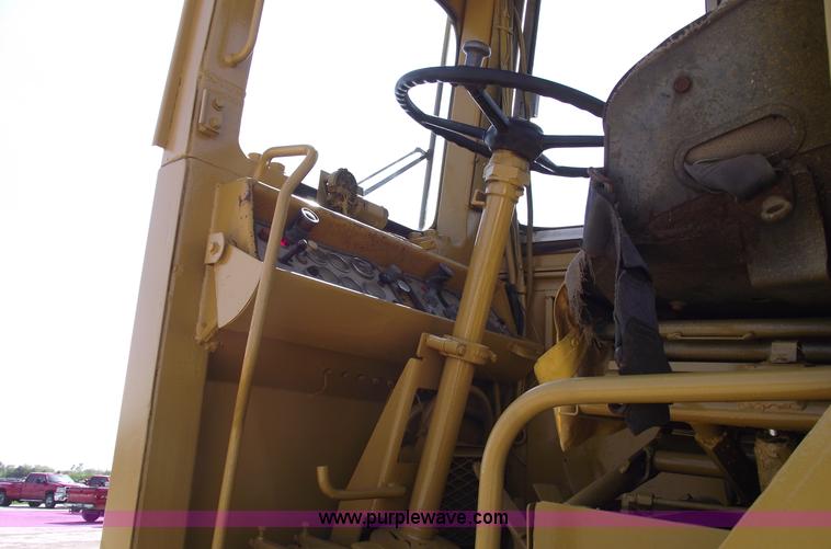 image for item 5517 1976 Caterpillar 627B scraper