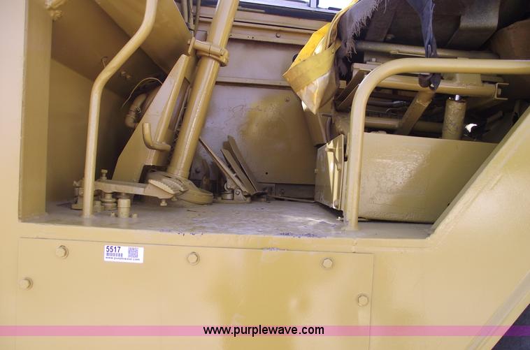 image for item 5517 1976 Caterpillar 627B scraper