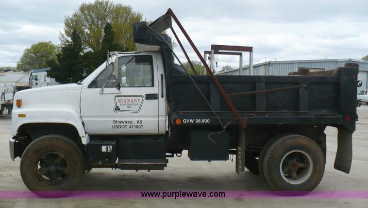 image for item 5879 1990 Chevrolet Kodiak C7H042