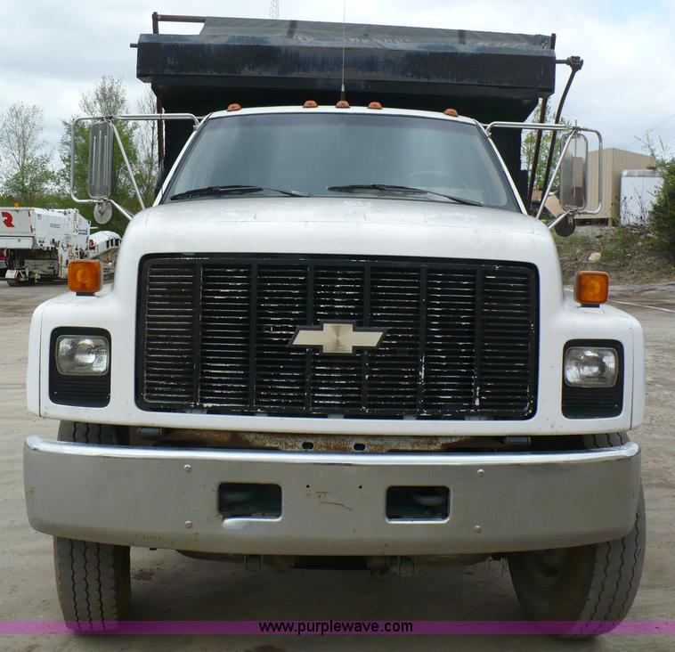 image for item 5879 1990 Chevrolet Kodiak C7H042