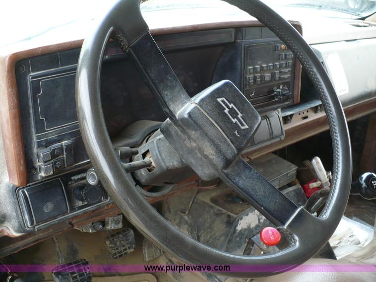 image for item 5879 1990 Chevrolet Kodiak C7H042