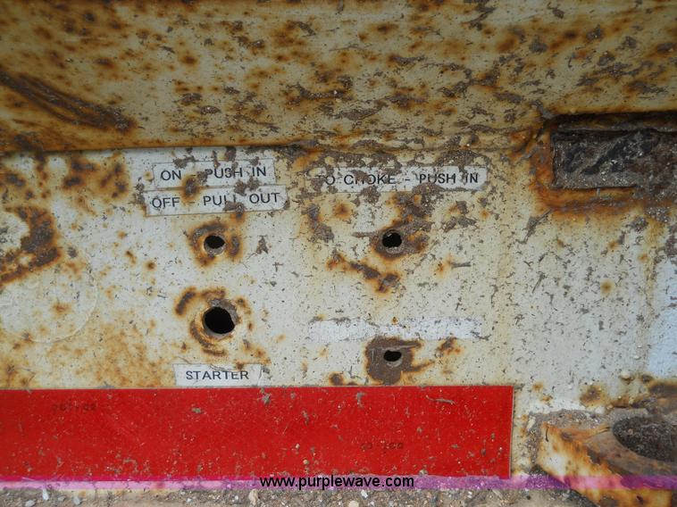 image for item 7872 1995 White GMC Aero WIA semi truck with triple axle trailer