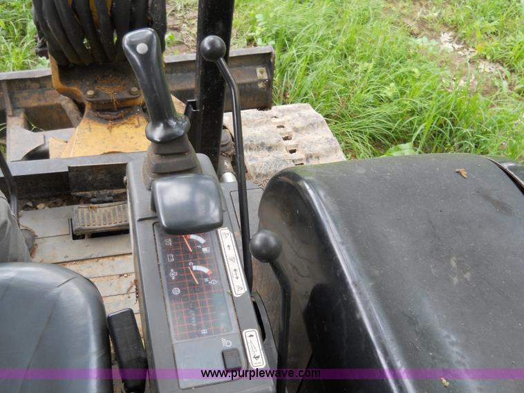 image for item 7873 2002 Caterpillar 304.5 excavator