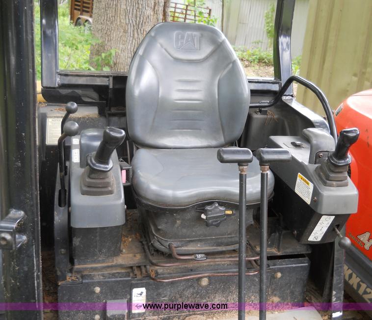 image for item 7873 2002 Caterpillar 304.5 excavator