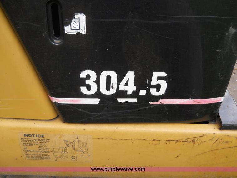 image for item 7873 2002 Caterpillar 304.5 excavator