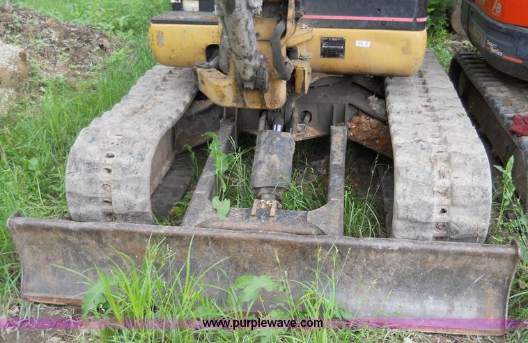 image for item 7873 2002 Caterpillar 304.5 excavator