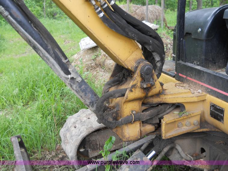 image for item 7873 2002 Caterpillar 304.5 excavator