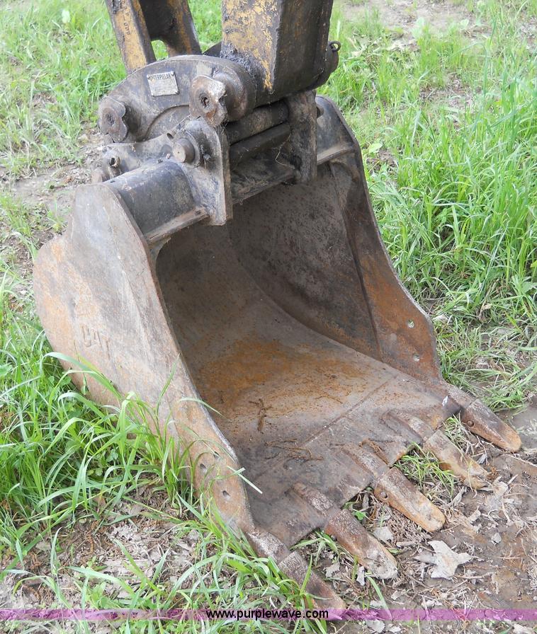 image for item 7873 2002 Caterpillar 304.5 excavator