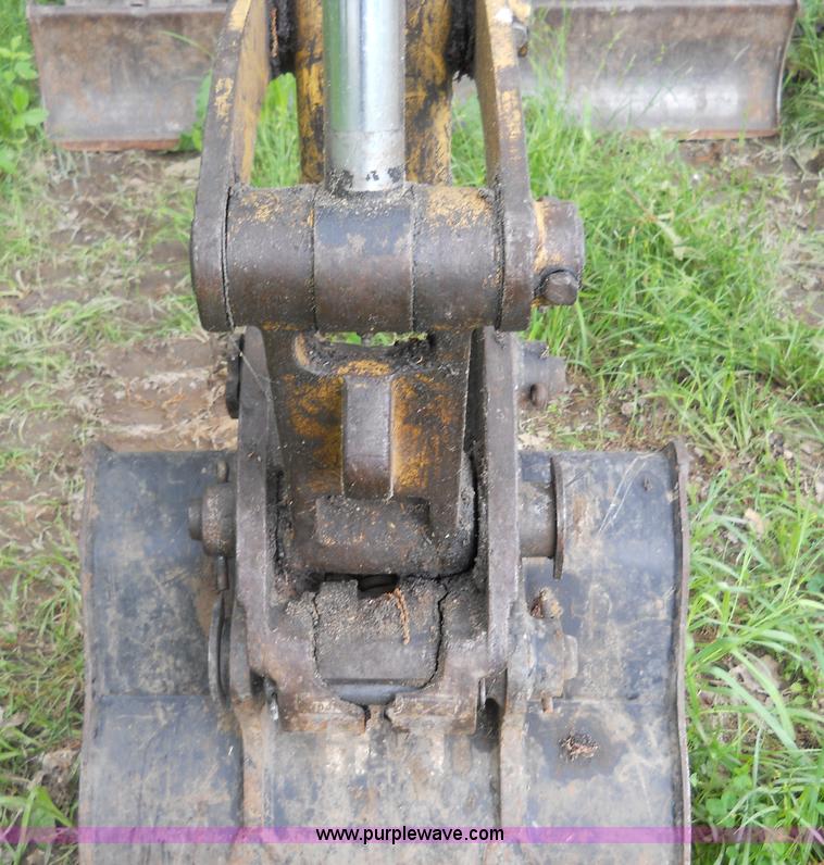 image for item 7873 2002 Caterpillar 304.5 excavator