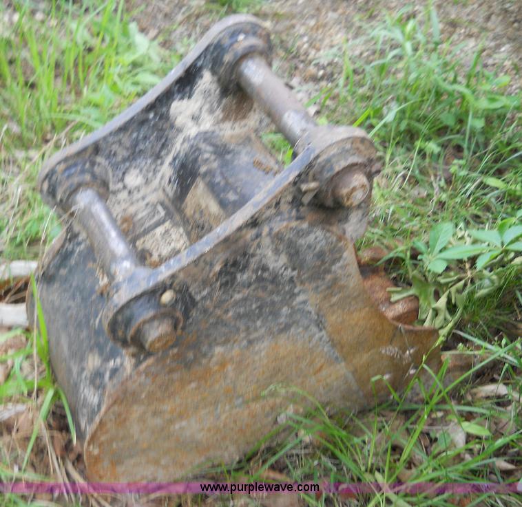 image for item 7873 2002 Caterpillar 304.5 excavator