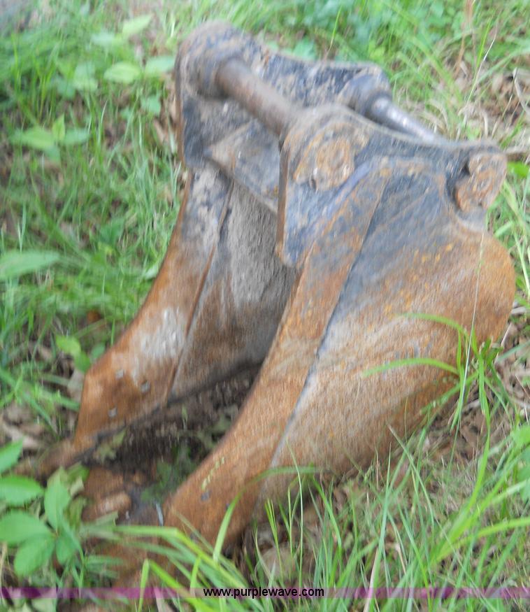 image for item 7873 2002 Caterpillar 304.5 excavator