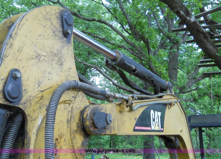 image for item 7873 2002 Caterpillar 304.5 excavator