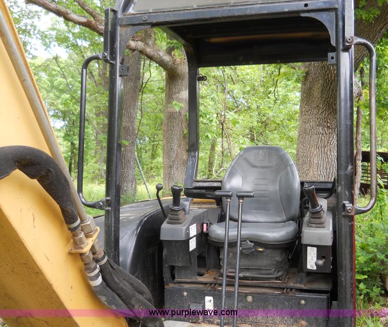 image for item 7873 2002 Caterpillar 304.5 excavator