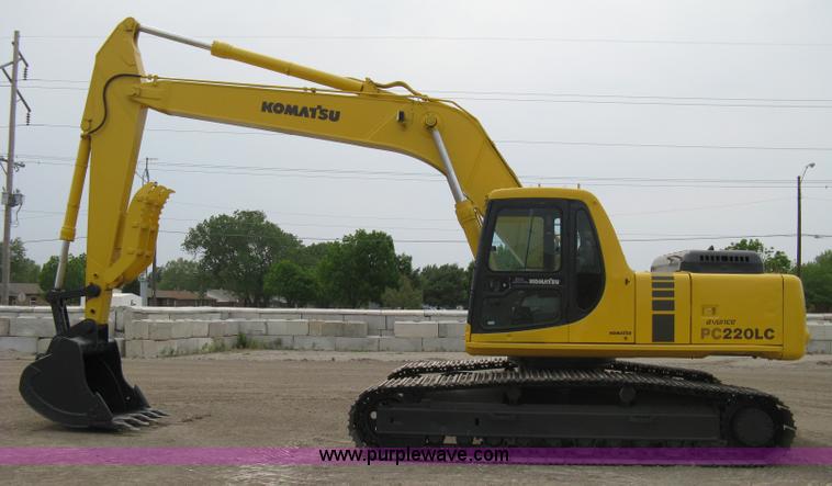image for item 8080 1997 Komatsu PC220LC-6 excavator