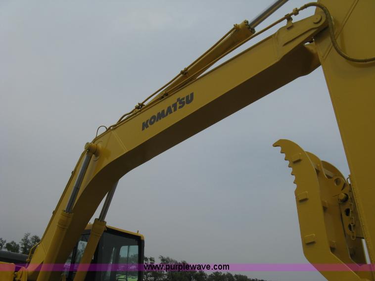 image for item 8080 1997 Komatsu PC220LC-6 excavator