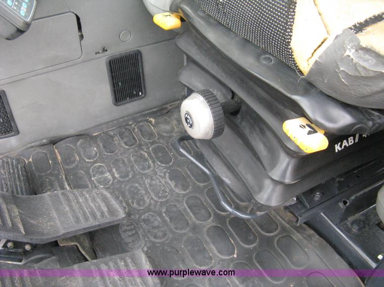 image for item 8080 1997 Komatsu PC220LC-6 excavator