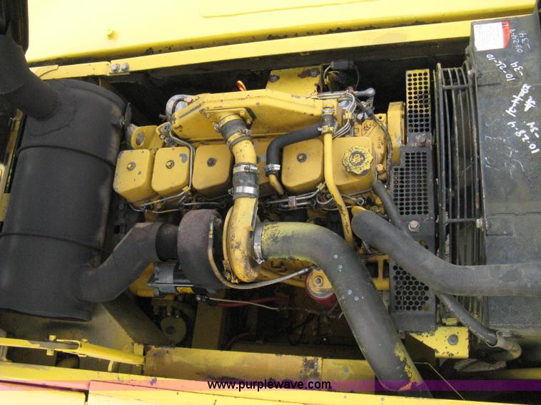 image for item 8080 1997 Komatsu PC220LC-6 excavator