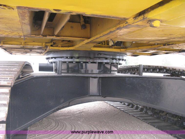 image for item 8080 1997 Komatsu PC220LC-6 excavator