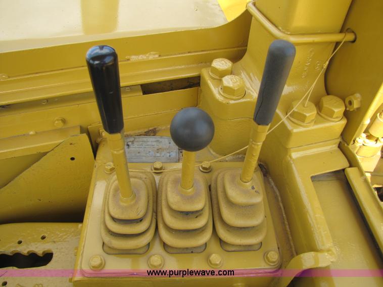 image for item 8263 Caterpillar 627B scraper