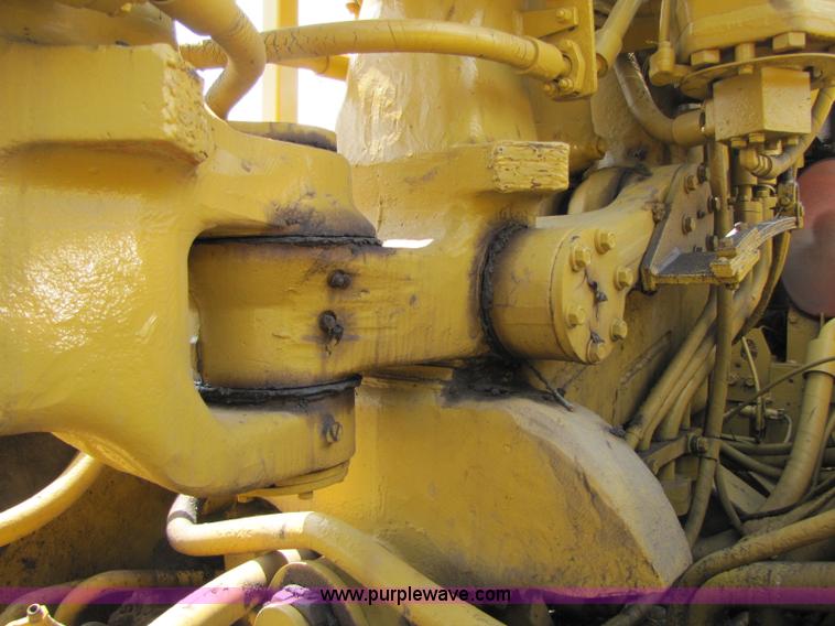 image for item 8263 Caterpillar 627B scraper
