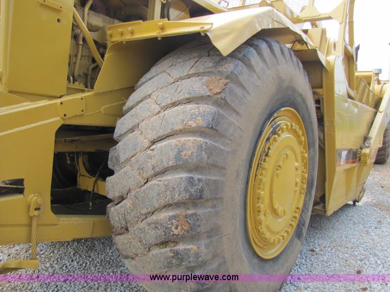 image for item 8263 Caterpillar 627B scraper