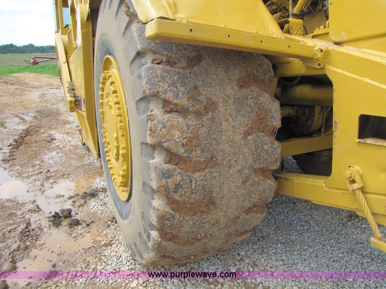 image for item 8263 Caterpillar 627B scraper