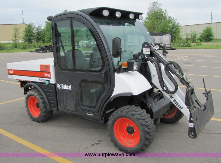 image for item 8749 2006 Bobcat Toolcat 5600 utility vehicle