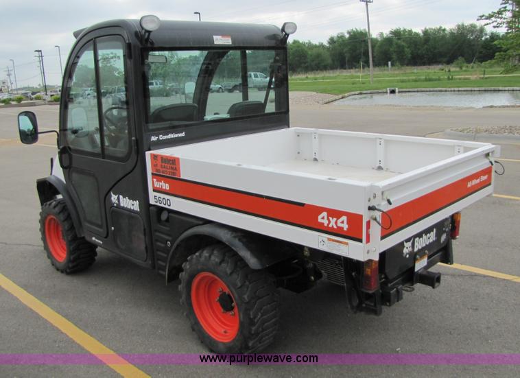 image for item 8749 2006 Bobcat Toolcat 5600 utility vehicle