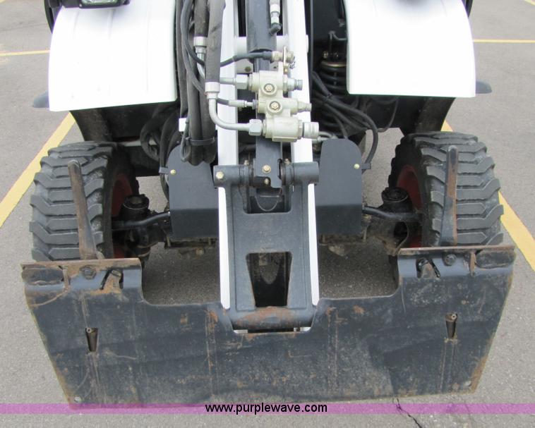 image for item 8749 2006 Bobcat Toolcat 5600 utility vehicle