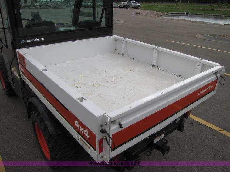 image for item 8749 2006 Bobcat Toolcat 5600 utility vehicle