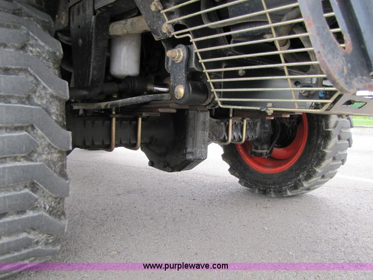 image for item 8749 2006 Bobcat Toolcat 5600 utility vehicle