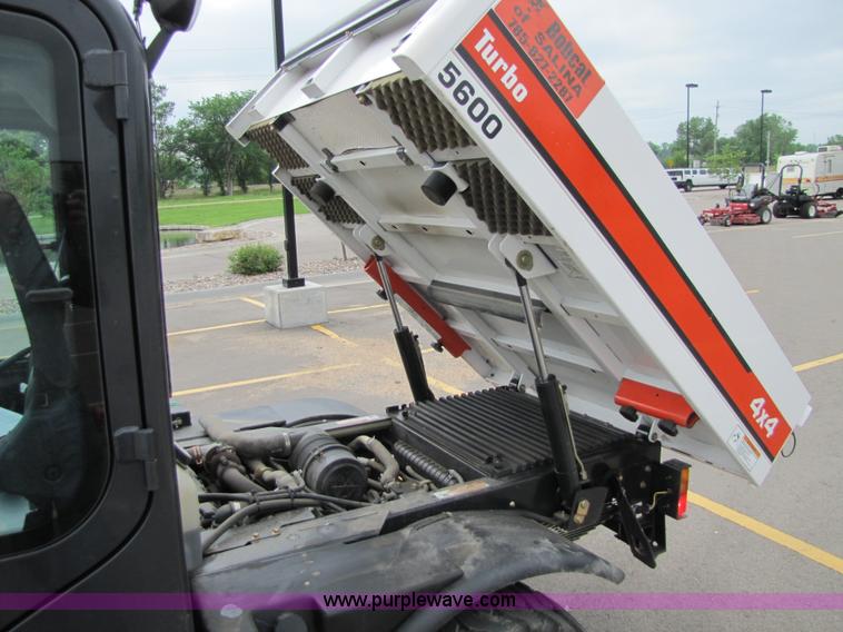 image for item 8749 2006 Bobcat Toolcat 5600 utility vehicle