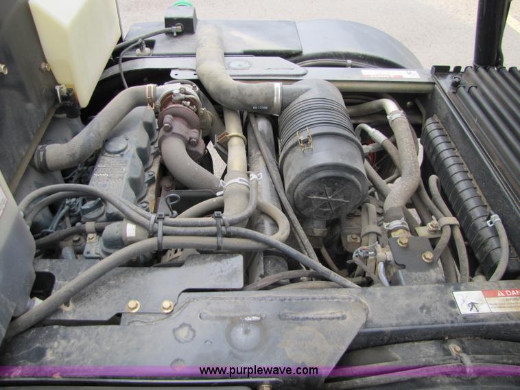 image for item 8749 2006 Bobcat Toolcat 5600 utility vehicle